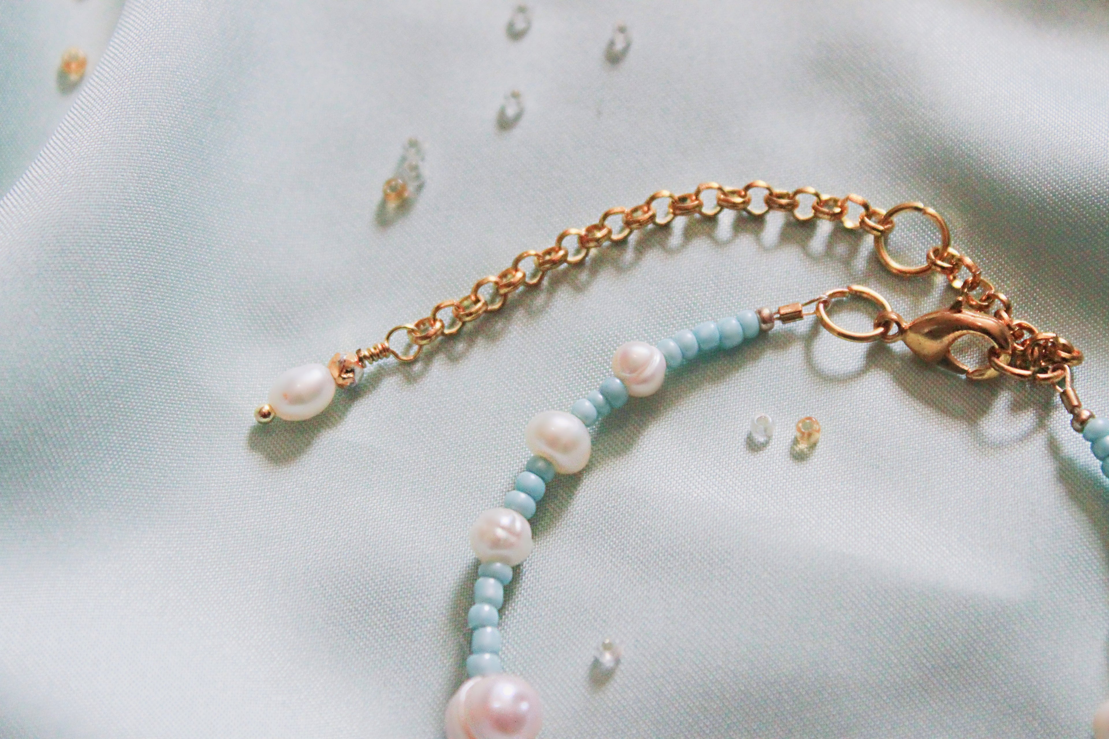 Little Baby Blue - Gold & Pearl Bracelet