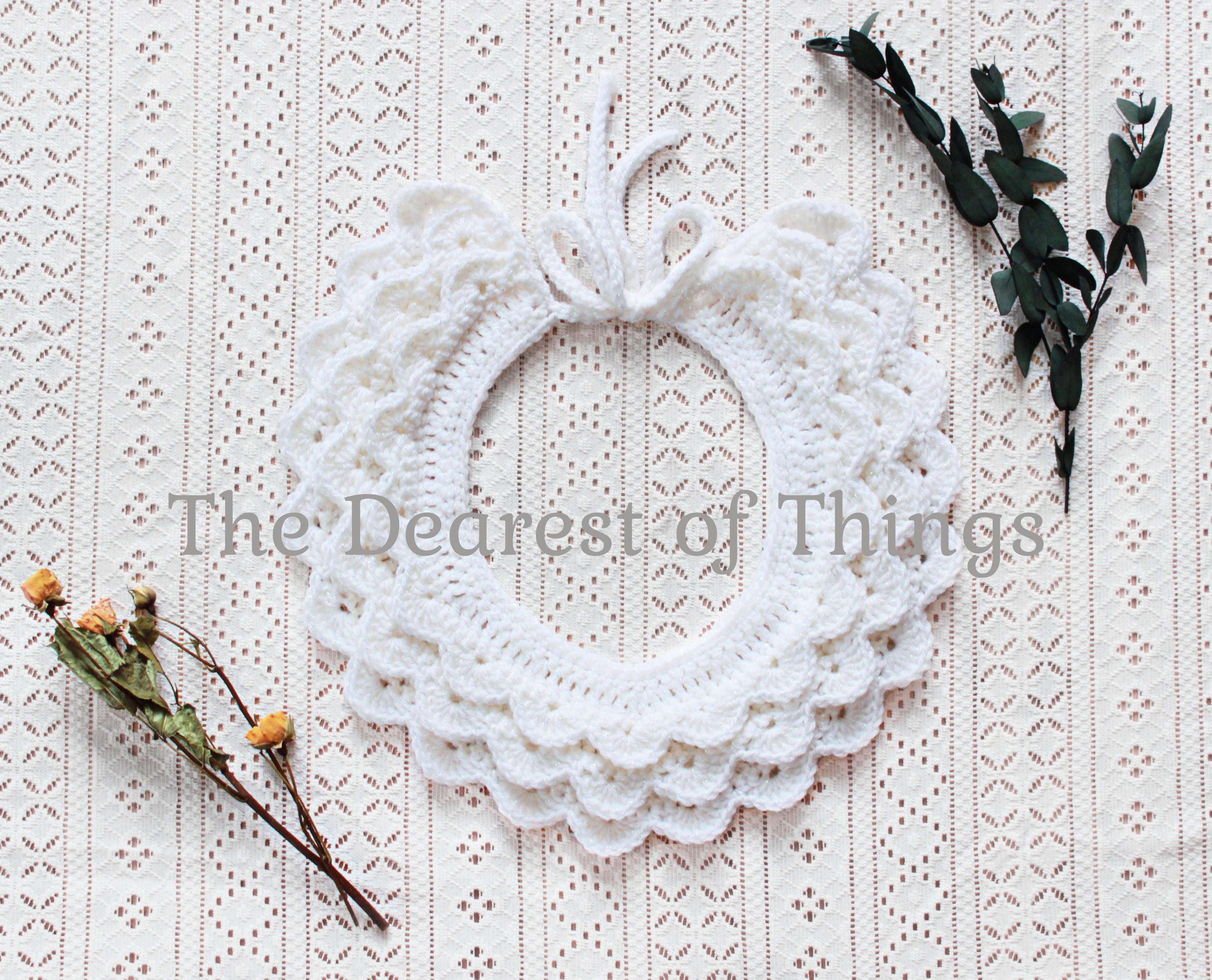 Glitter White | Scalloped Collar