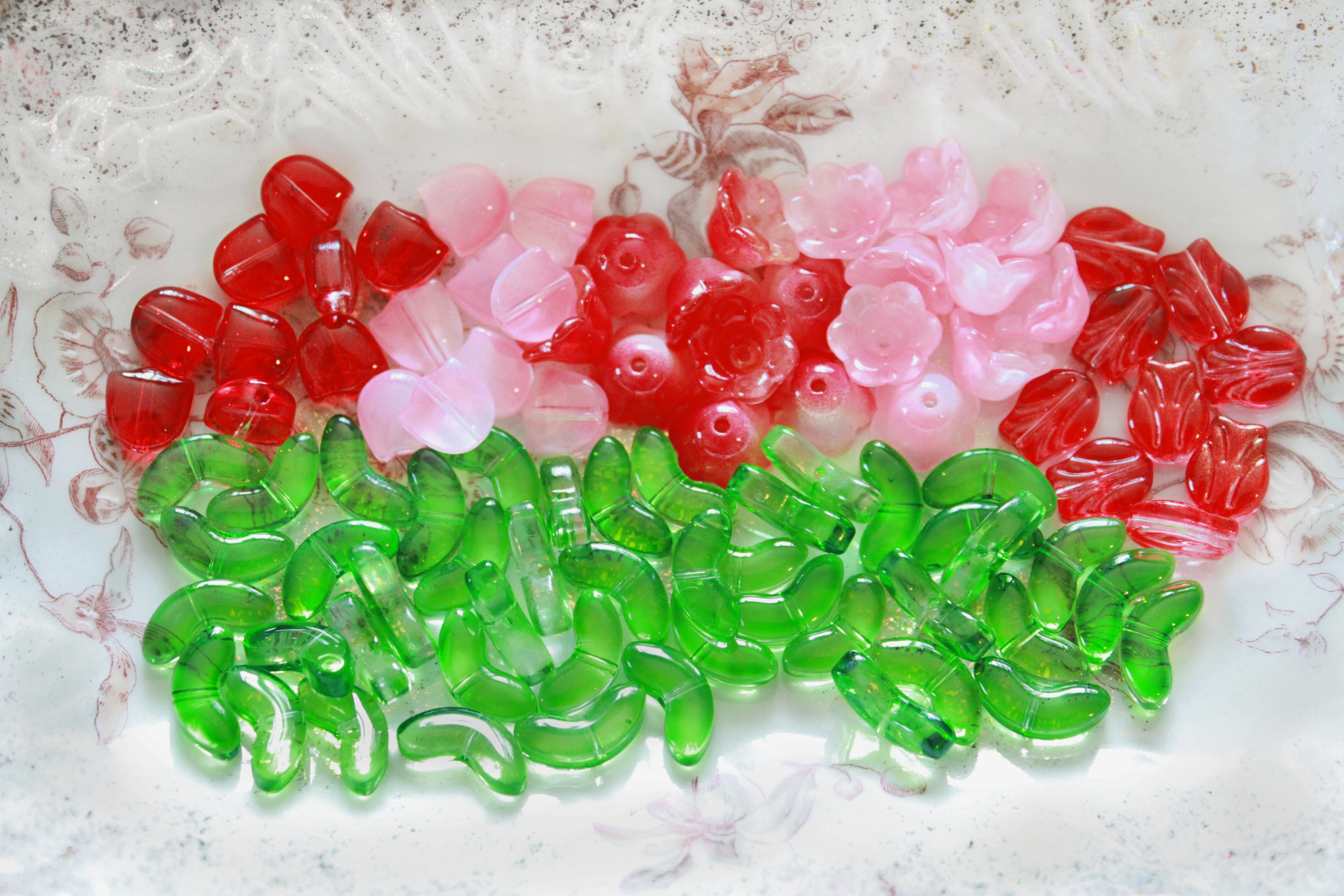 Floral Glass Bead Set - 100 Count